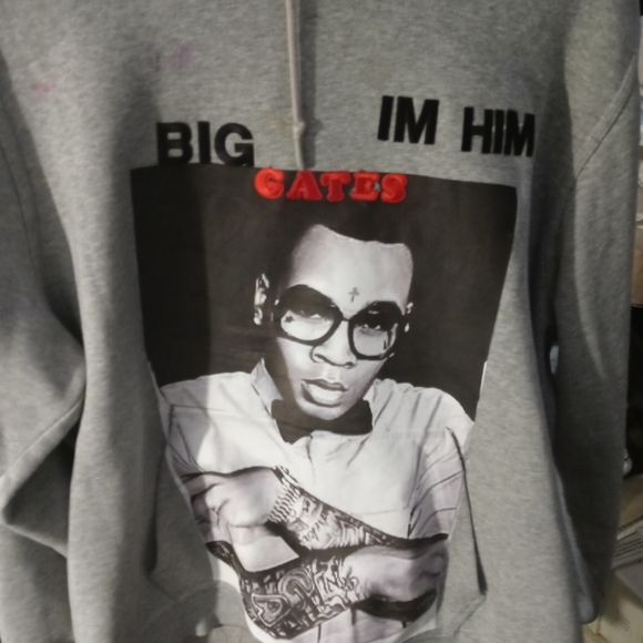 Clothes - Picture 13 of 13